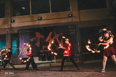 Pineapple Tetrapod Performance Photo