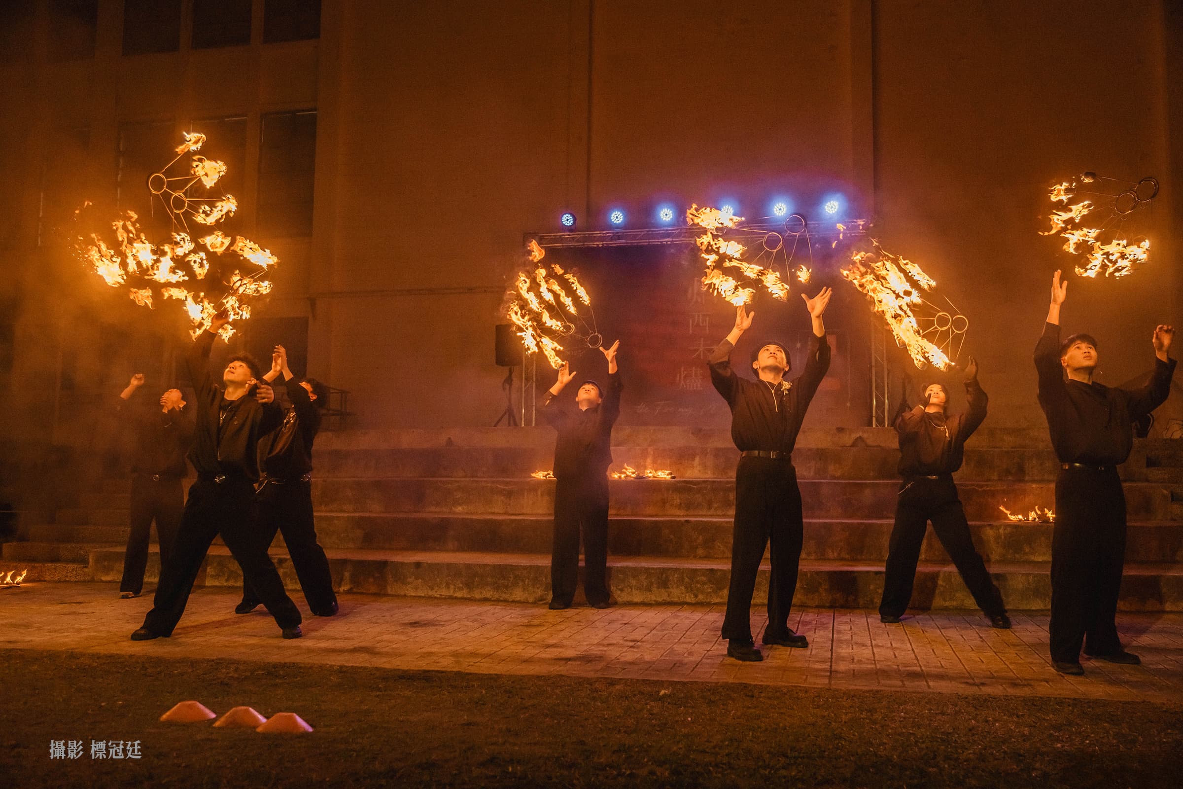 Pineapple Tetrapod Performance Photo