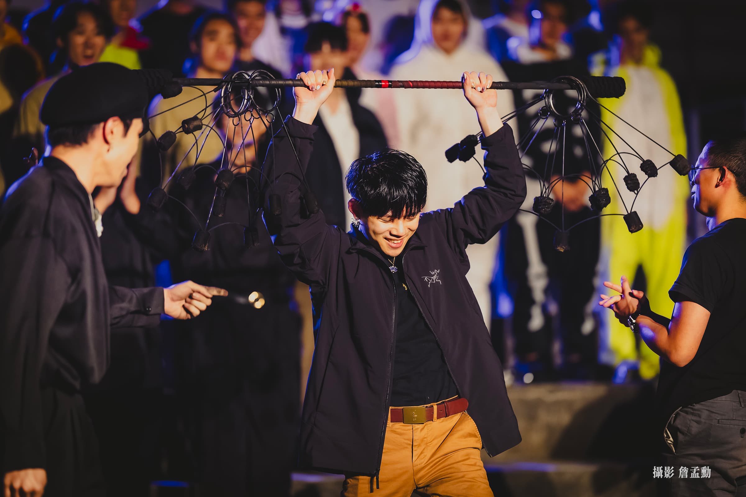 Pineapple Tetrapod Performance Photo